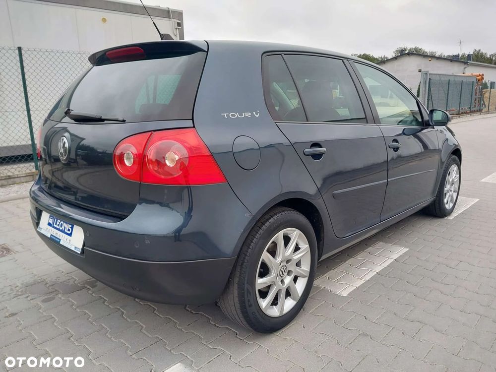 Volkswagen Golf 1.6 Tour - 6