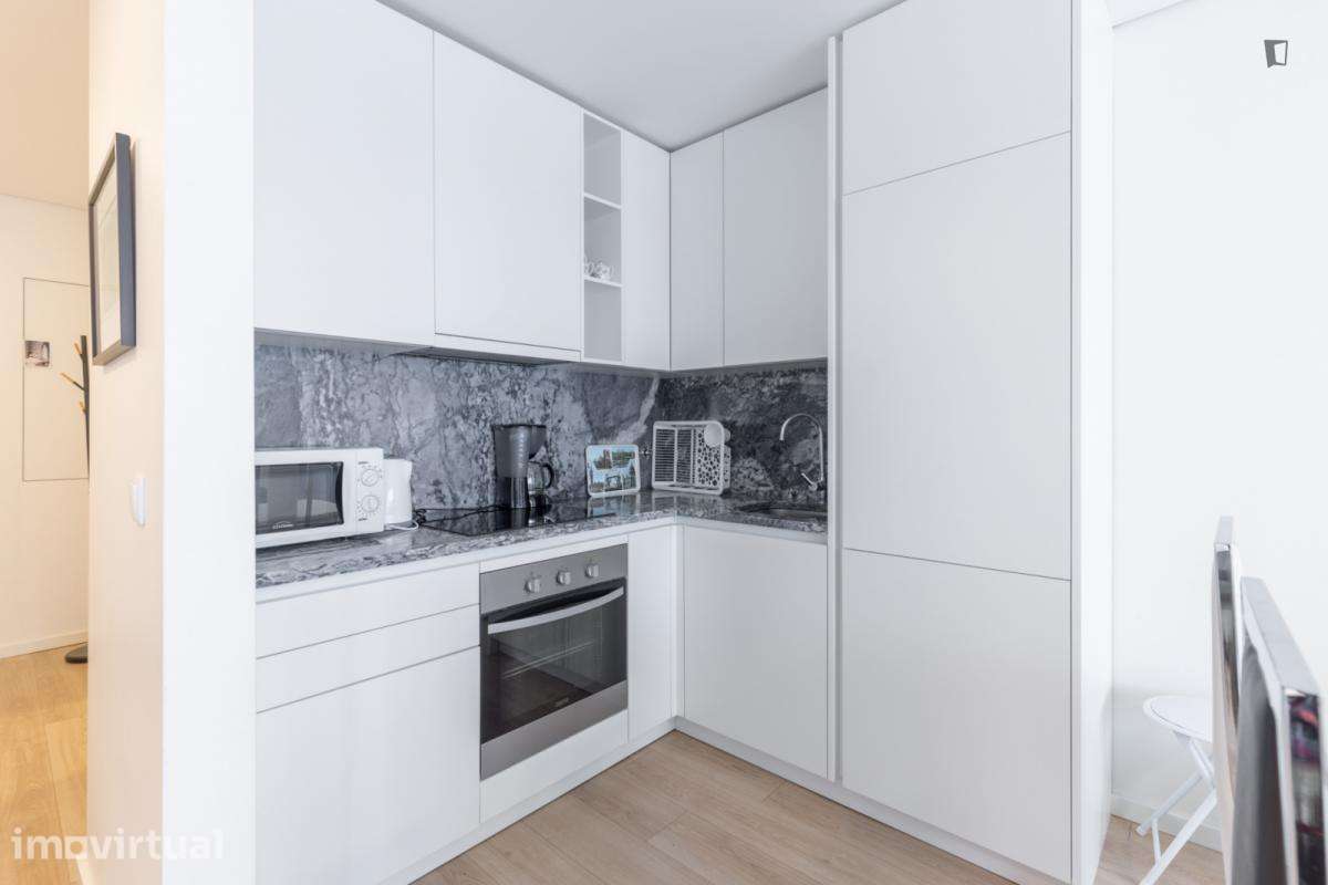 Apartamento com 1 quartos - localizado em Cedofeita Porto - Grande imagem: 3/15