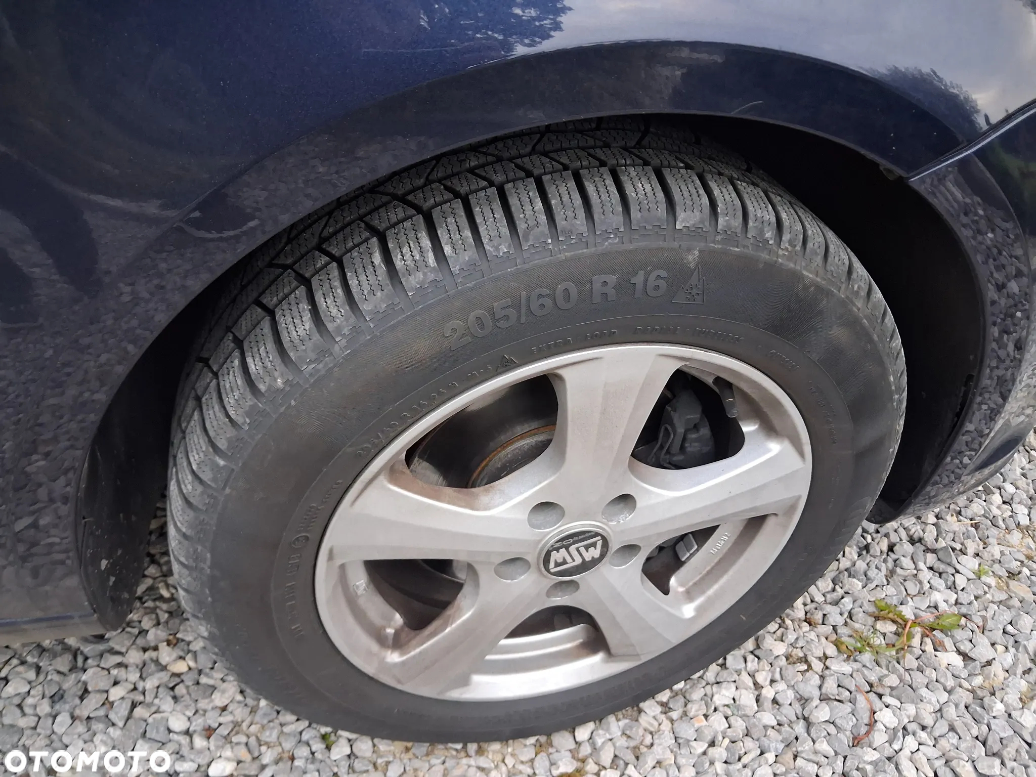 Volkswagen Touran 1.6 TDI BMT Comfortline - 16