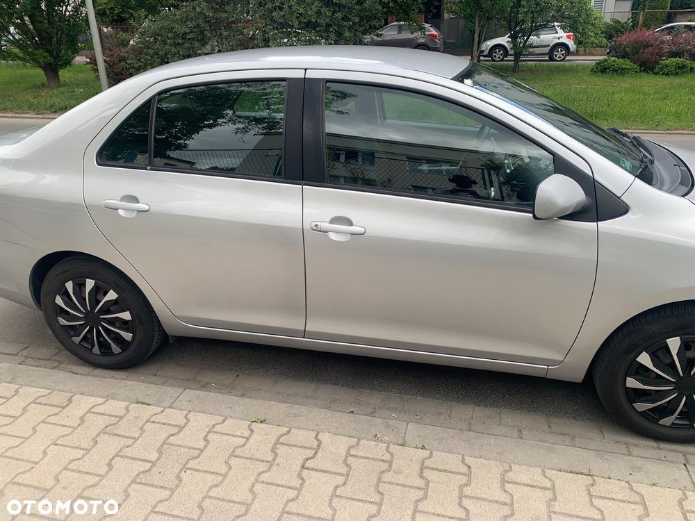 Toyota Yaris 1.5 - 3