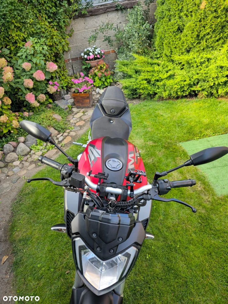 Yamaha MT - 6