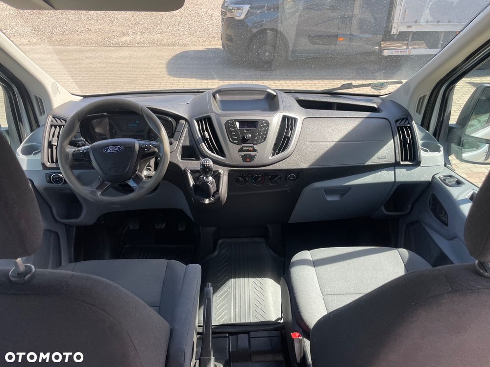 Ford Transit - 18