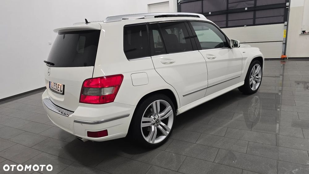 Mercedes-Benz GLK 220 CDI DPF BlueEFFICIENCY 7G-TRONIC - 3