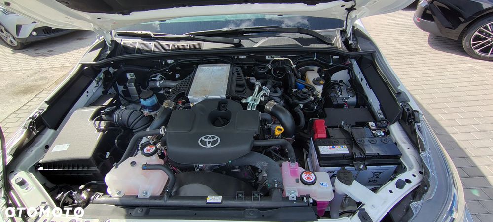 Toyota Hilux 2.8 D-4D mHEV Double Cab Executive 4x4 - 23