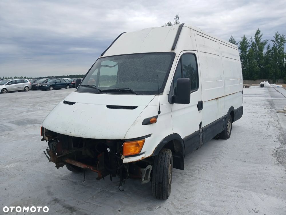 IVECO DAILY III 2.8 HPI CAŁA NA CZĘŚCI CZESCI - 2