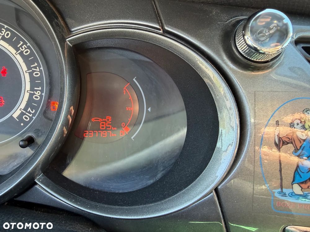 Citroën C3 1.4 HDi Exclusive - 19