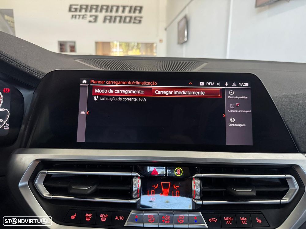 BMW 330 e Pack M Auto - 25
