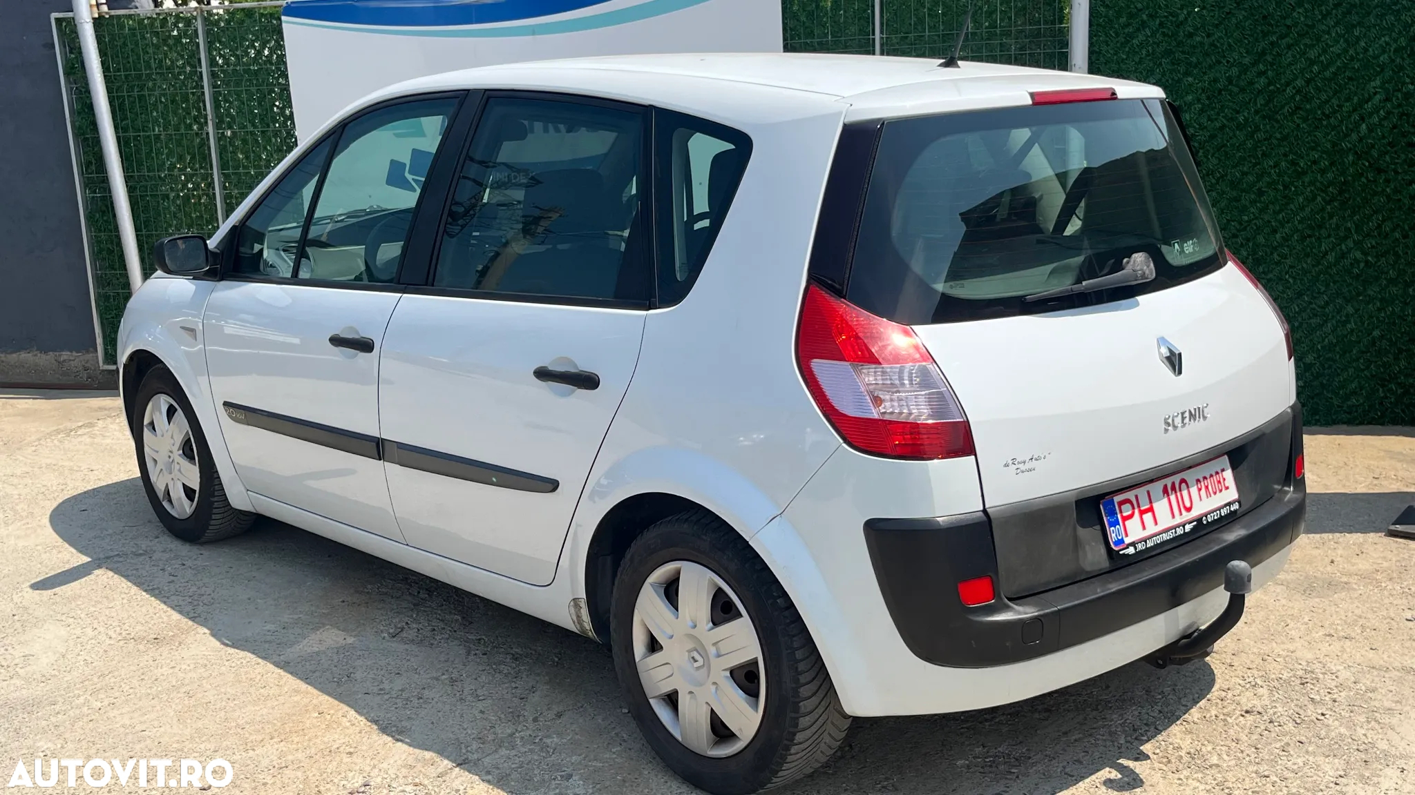 Renault Scenic 2.0 16V Dynamique - 4