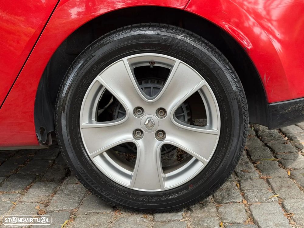 Renault Clio Sport Tourer - 35