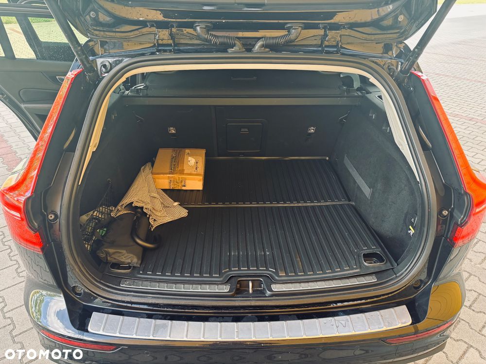 Volvo V60 Cross Country D4 AWD Geartronic - 11
