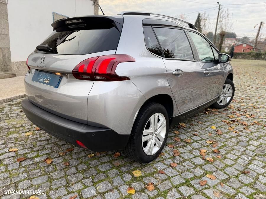 Peugeot 2008 1.2 PureTech Style - 7
