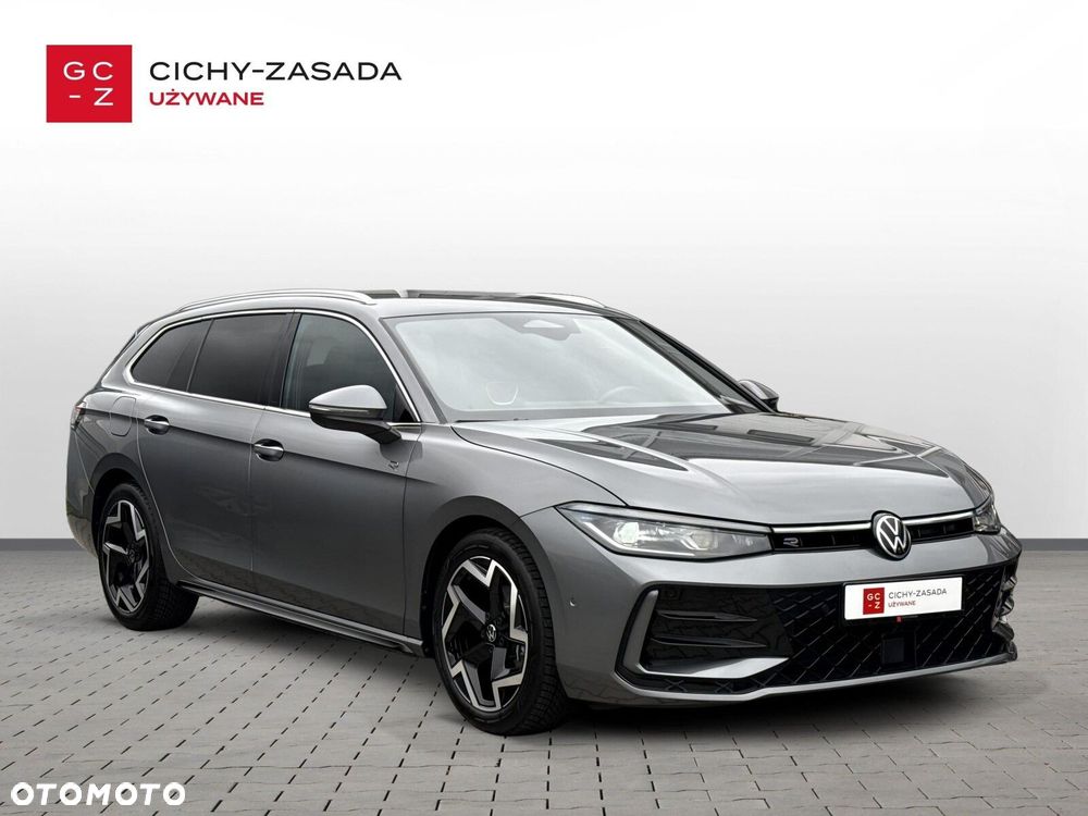 Volkswagen Passat Variant 2.0 TDI SCR R-Line DSG - 8