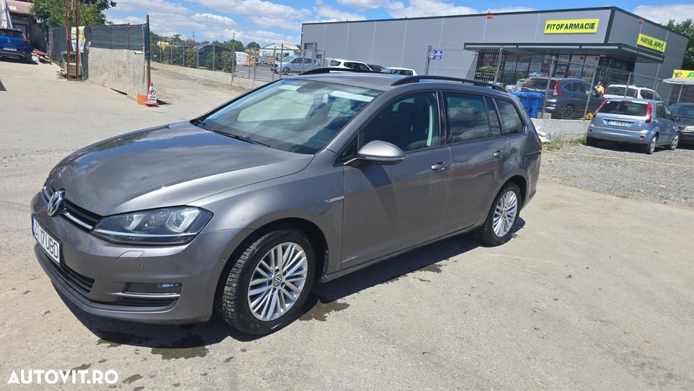 Volkswagen Golf 2.0 TDI 4Motion - 3