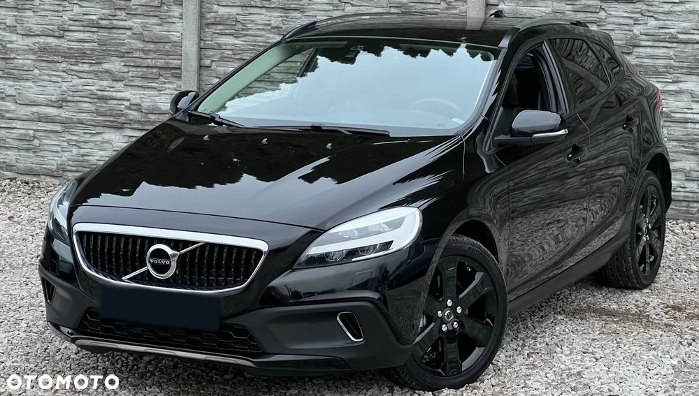 Volvo V40 Cross Country - 11