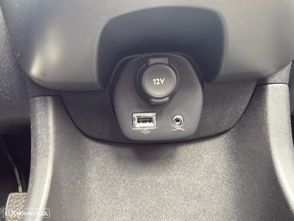Peugeot 108 1.0 VTI S&S Top! Allure - 26