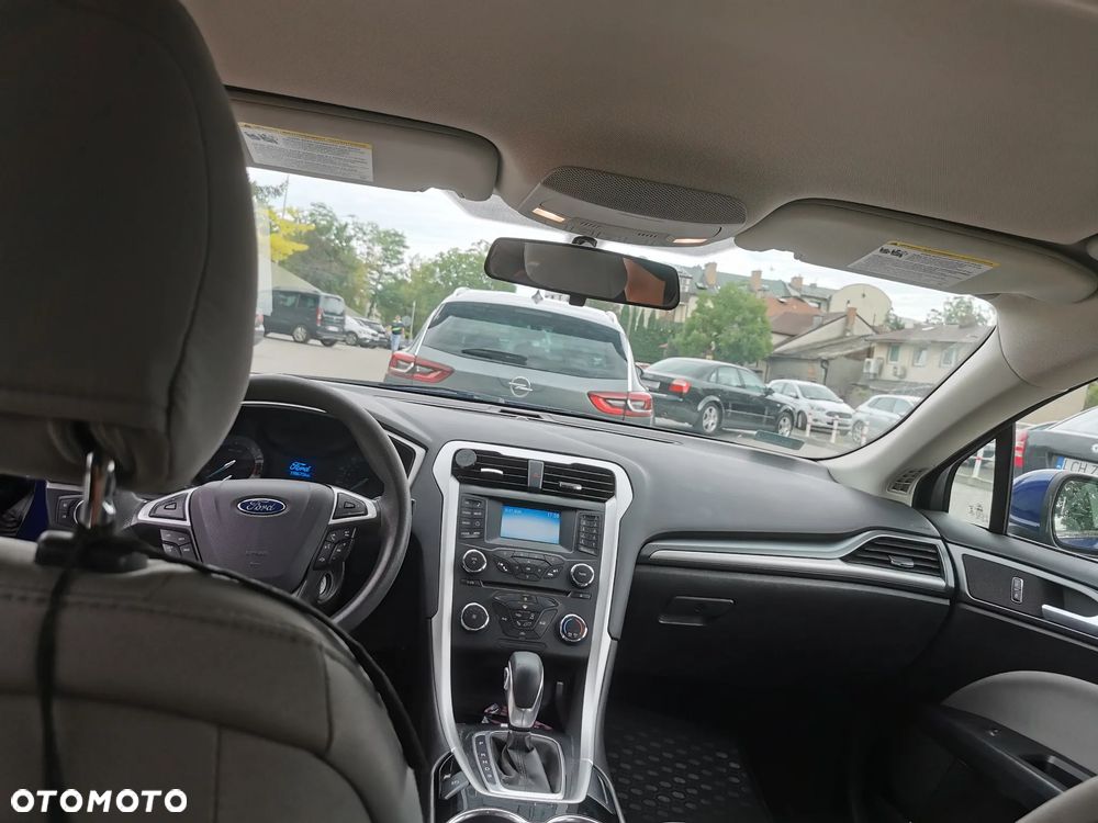Ford Fusion - 8