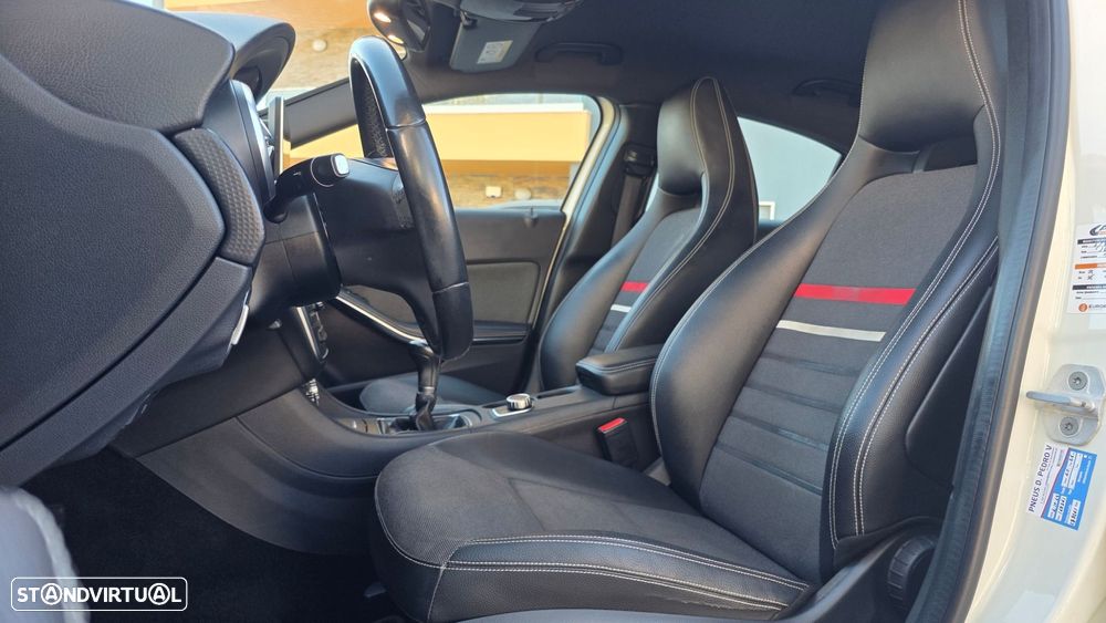 Mercedes-Benz A 180 d Urban - 11