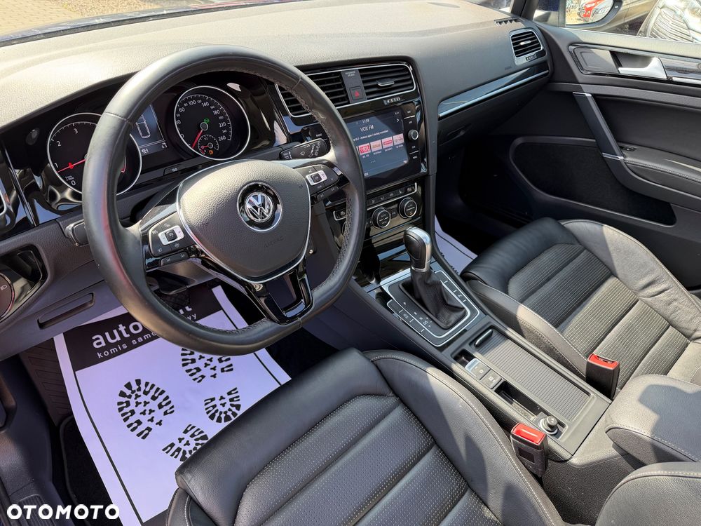 Volkswagen Golf - 17