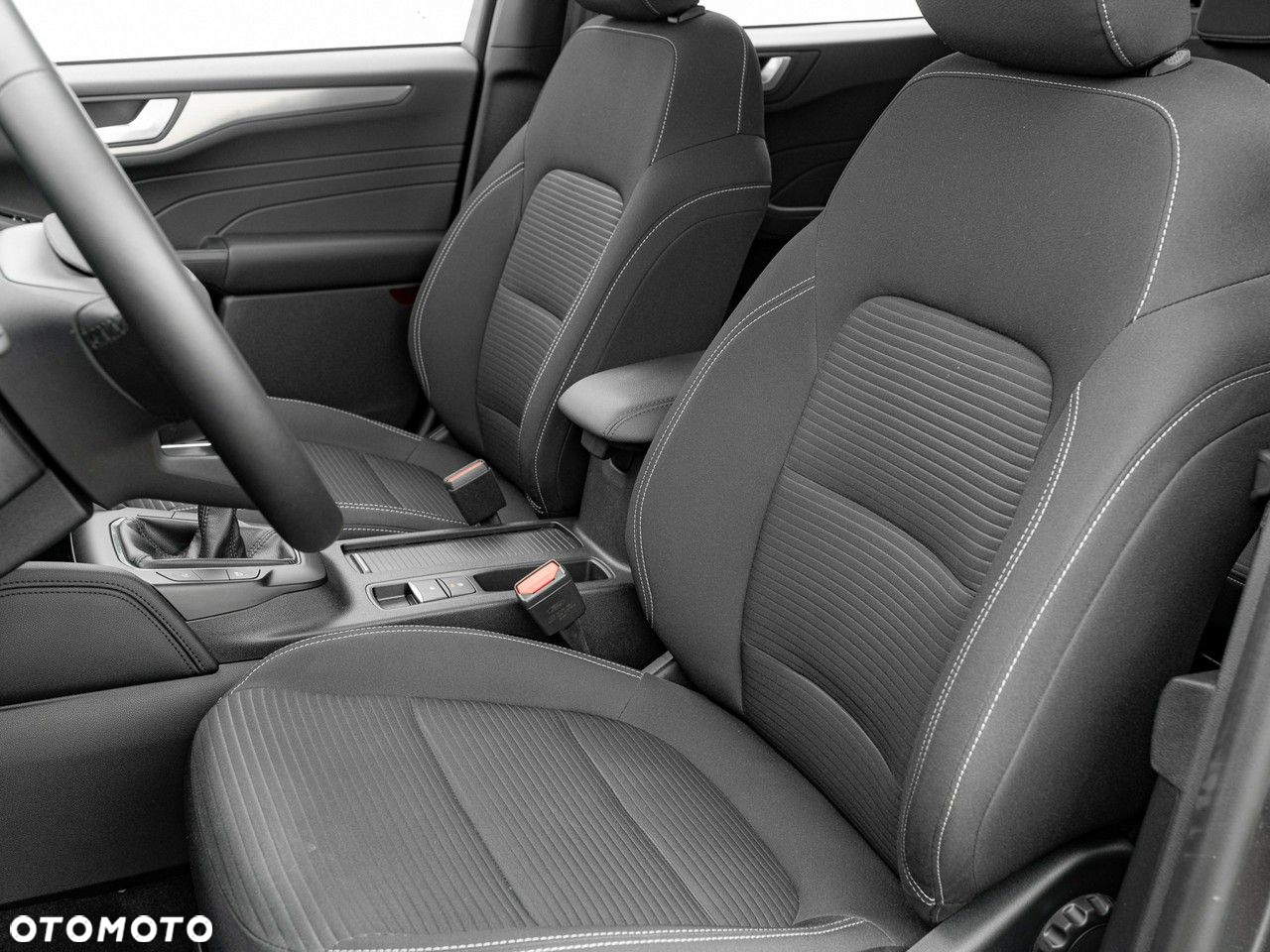 Ford Kuga 1.5 EcoBoost FWD Titanium - 15