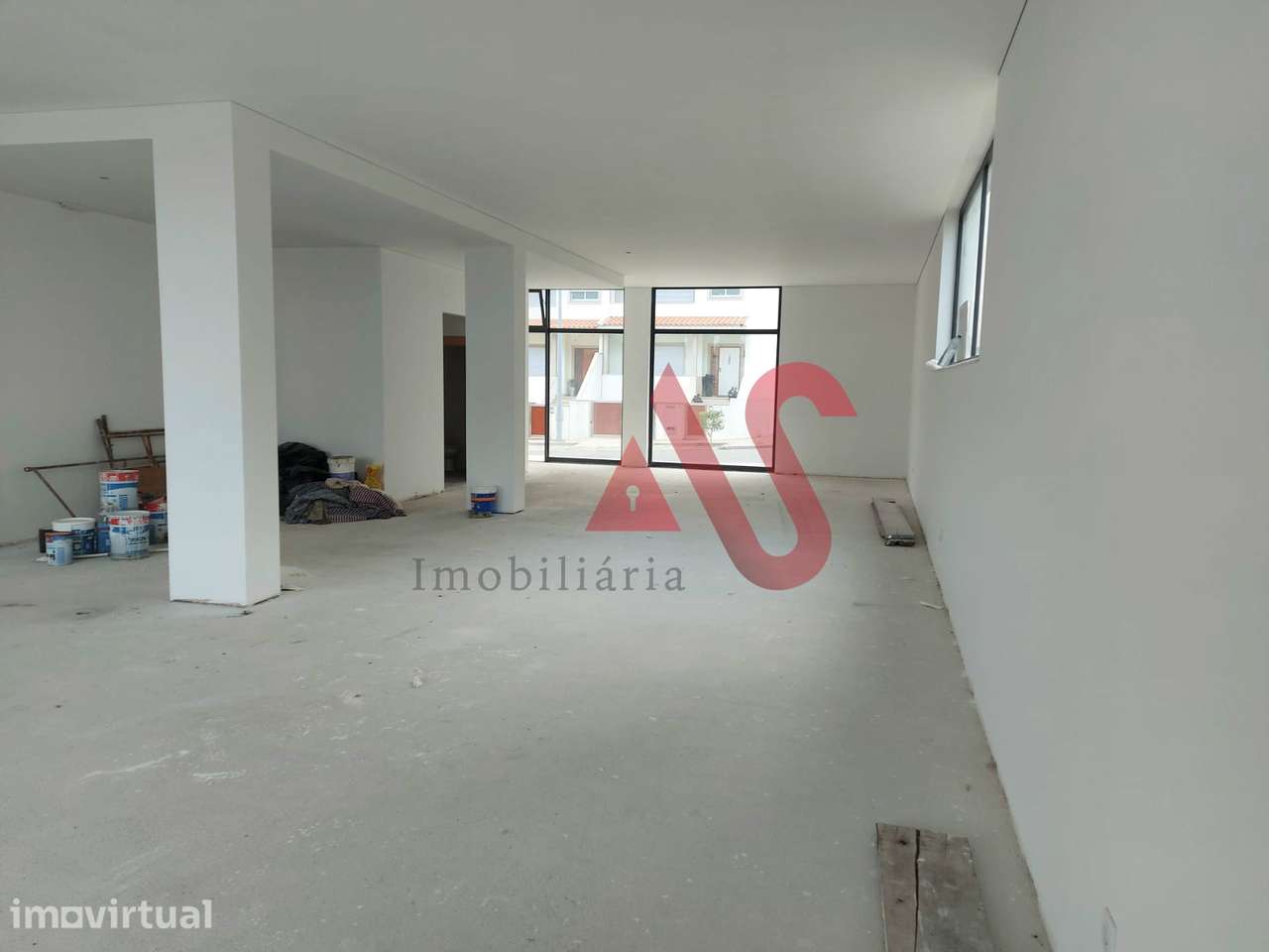 Loja nova com 141 m2 em Landim, Vila Nova de Famalicão - Grande imagem: 3/4