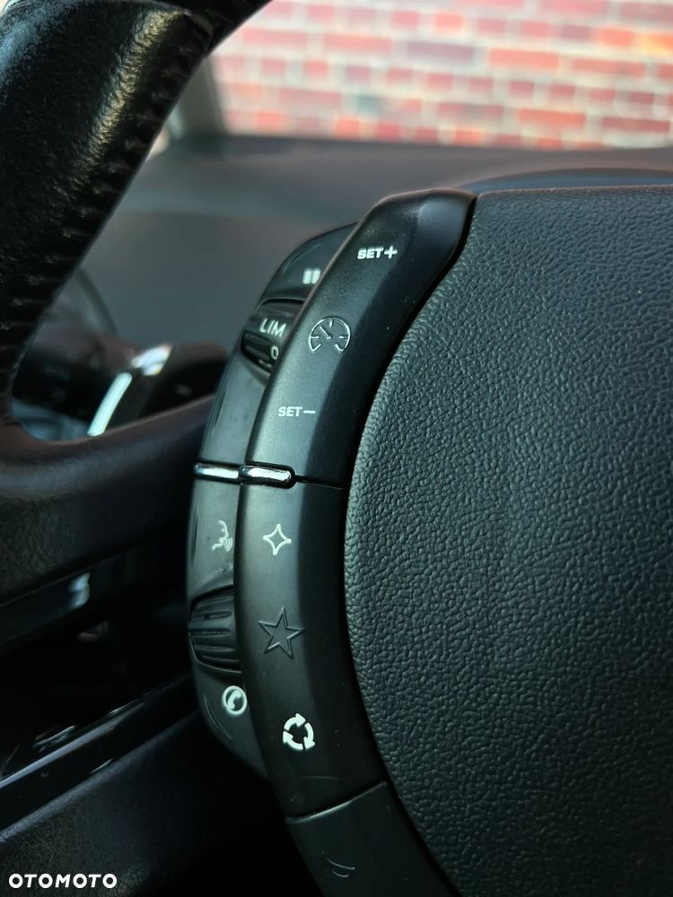 Citroën C4 Picasso - 23