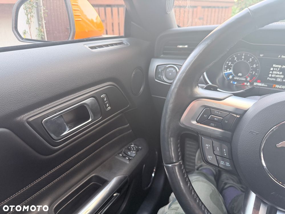 Ford Mustang 5.0 V8 GT - 26