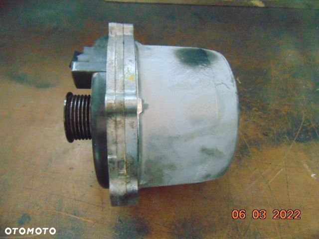 BMW E38 750i M73 V8 E39 E53 3.5 4.0 4.4 ALTERNATOR WODNY 0122468015 7508286 1705483 - 2