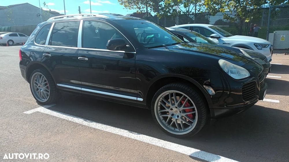 Porsche Cayenne Turbo S Aut - 10