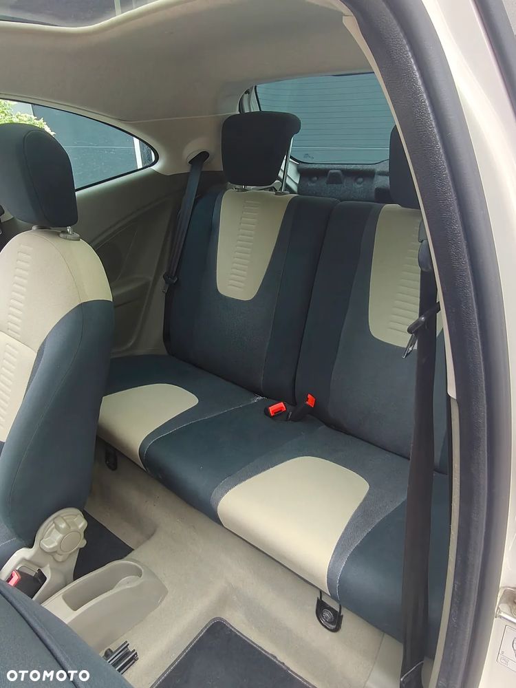 Ford KA 1.2 Titanium - 18