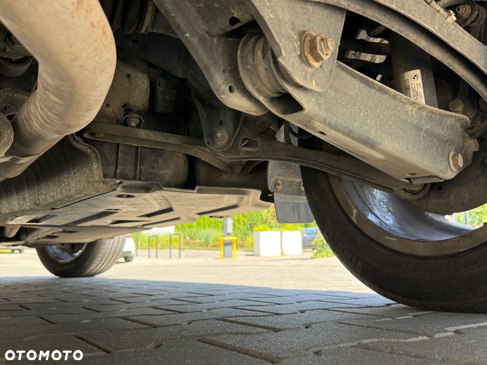 BMW X3 sDrive18d xLine - 36