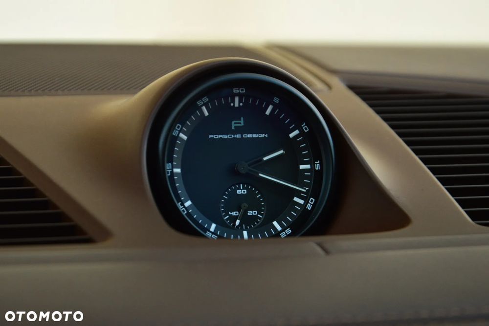 Porsche Cayenne S Platinum Edition - 26