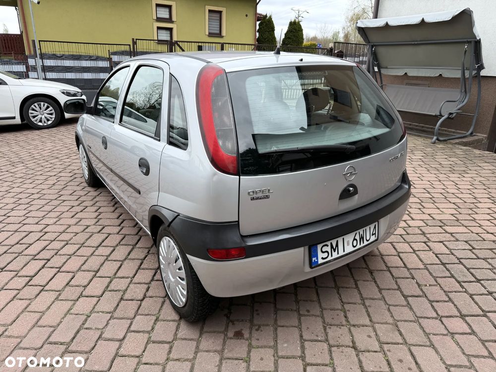 Opel Corsa 1.2 16V - 6