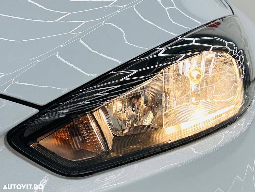 Ford Focus 1.5 EcoBoost Active Business - 11