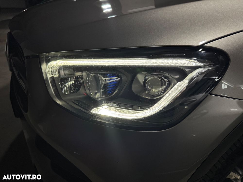 Mercedes-Benz GLC 300 e 4MATIC - 10
