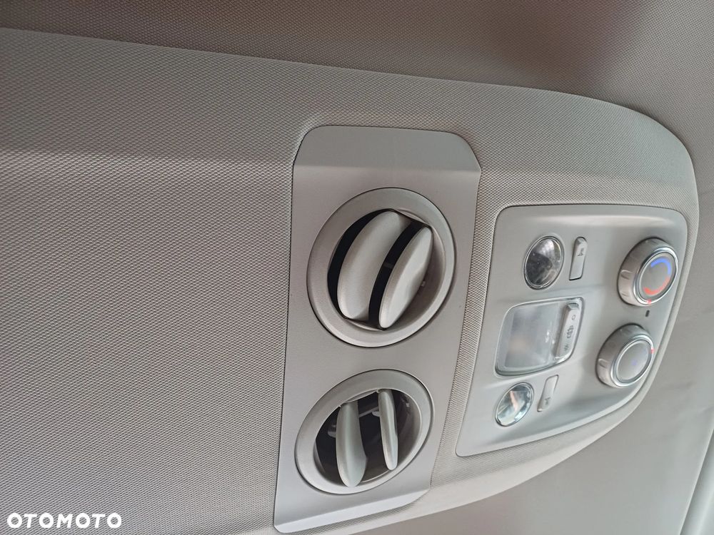 Toyota Proace Verso 2,0-l-D-4D L2 (8-Si.) Family - 24