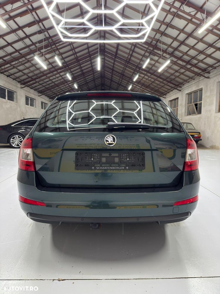 Skoda Octavia Combi Diesel 2.0 TDI 4X4 DSG Laurin&Klement - 8