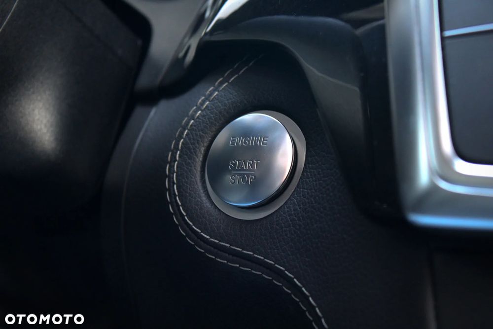 Mercedes-Benz GL 500 4-Matic - 38