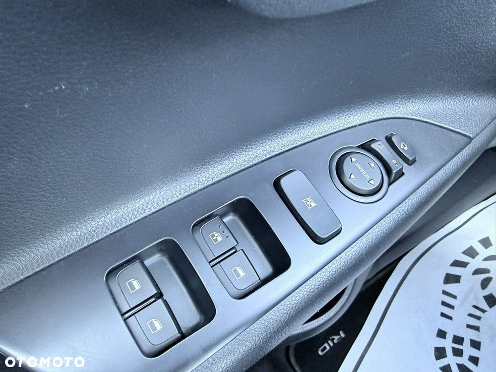 Kia Rio 1.4 XL - 21
