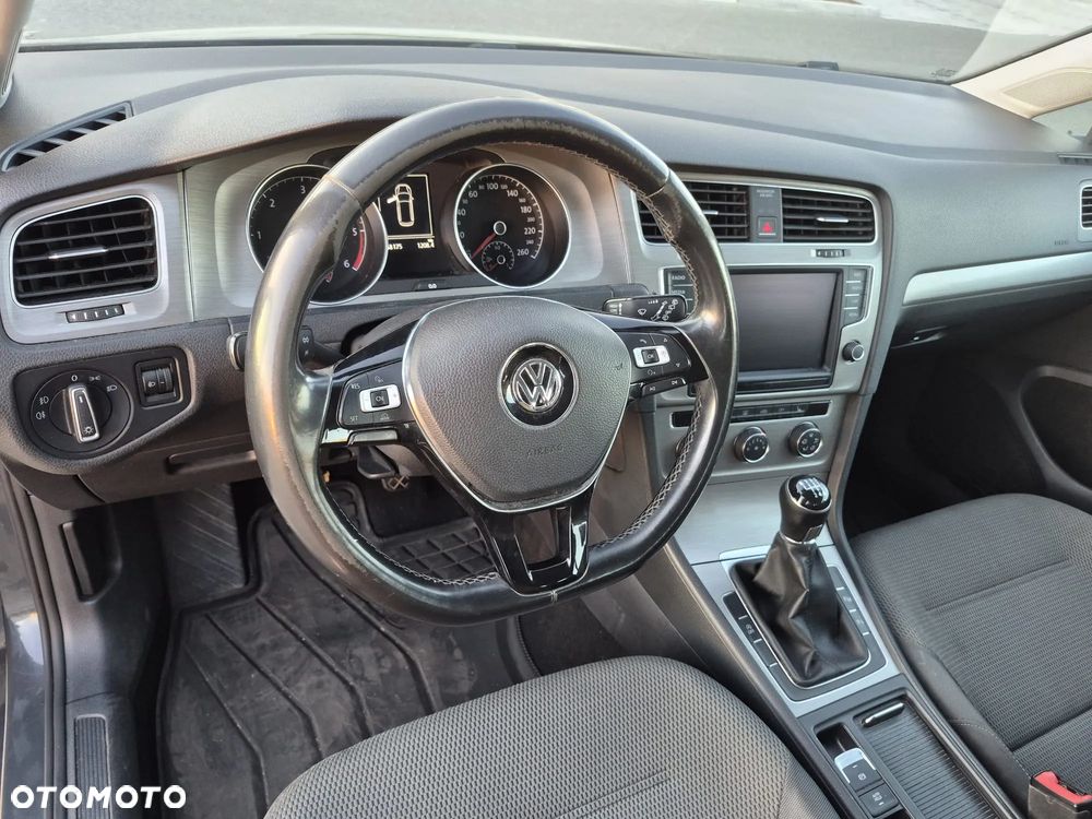 Volkswagen Golf - 4