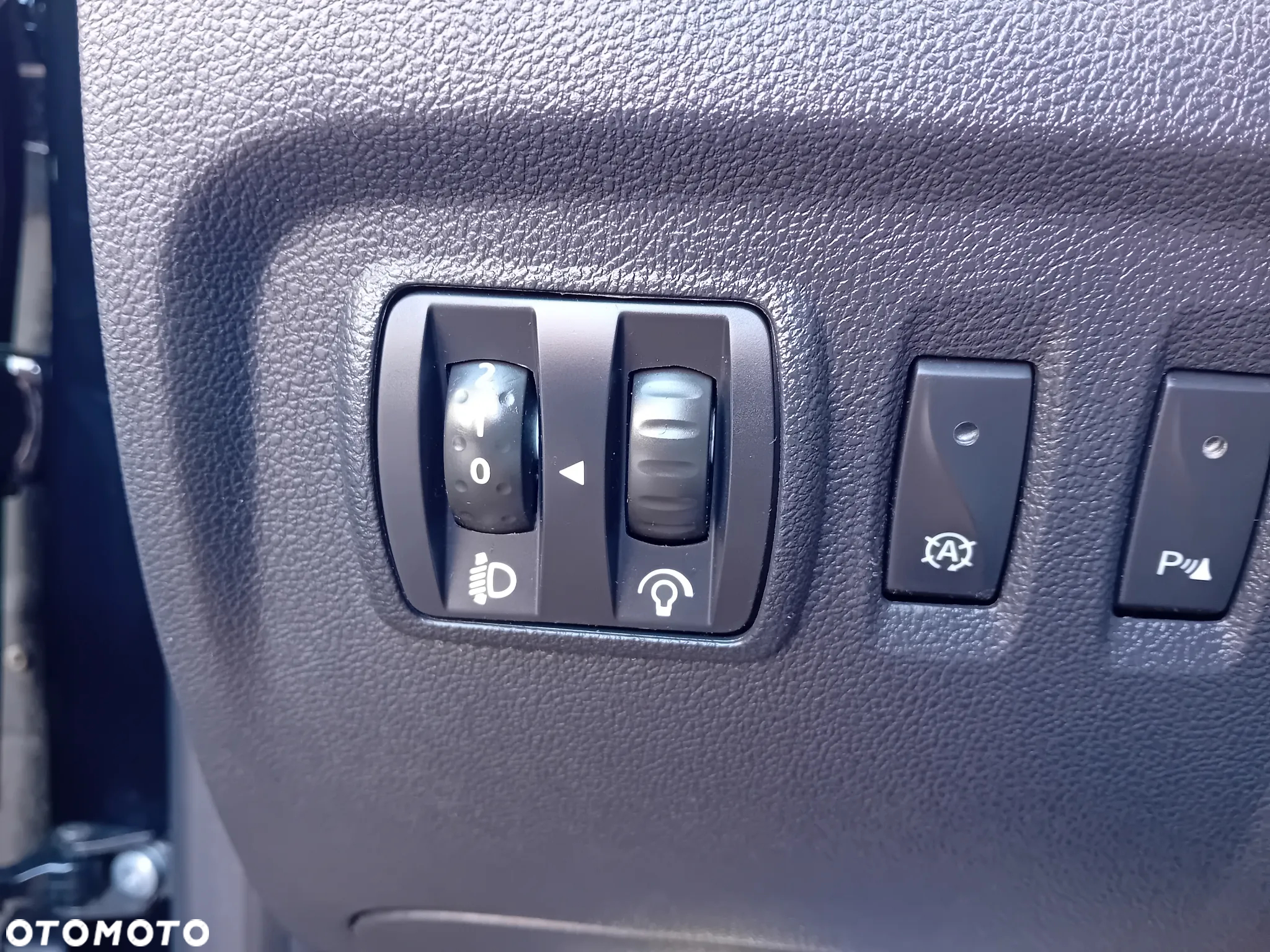 Renault Captur 1.2 Energy TCe Intens EDC - 24