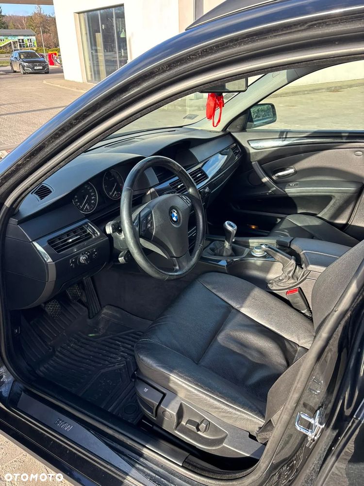 BMW Seria 5 520d - 8