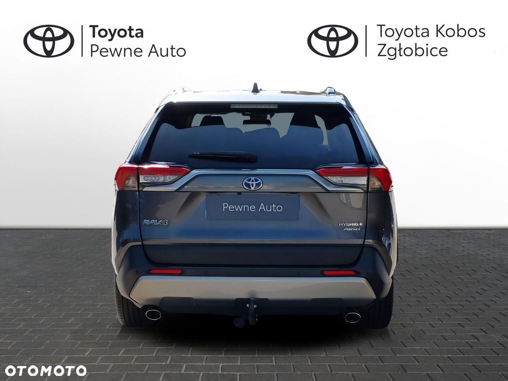Toyota RAV4 - 8