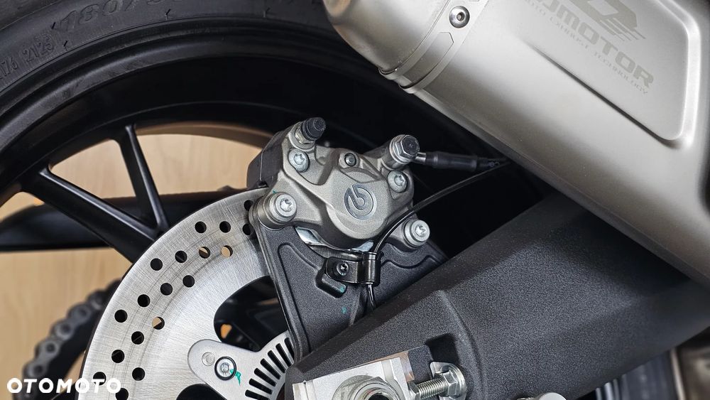 QJMOTOR SRK 800 - 9