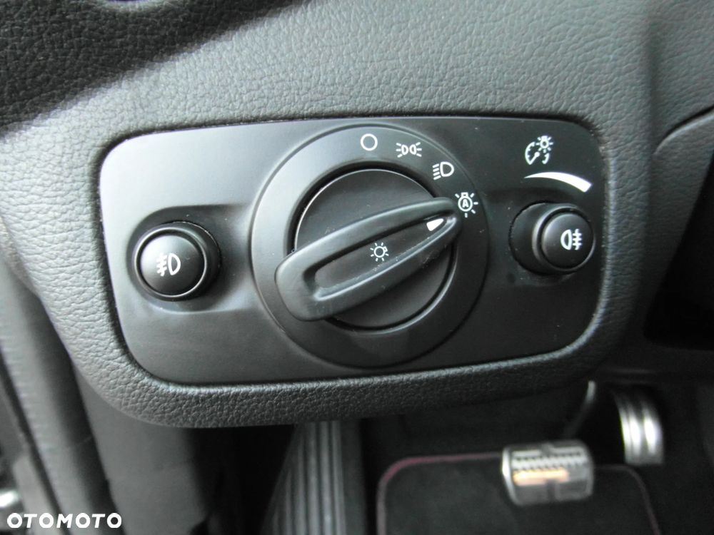 Ford Kuga 2.0 TDCi 4x4 ST-Line - 27