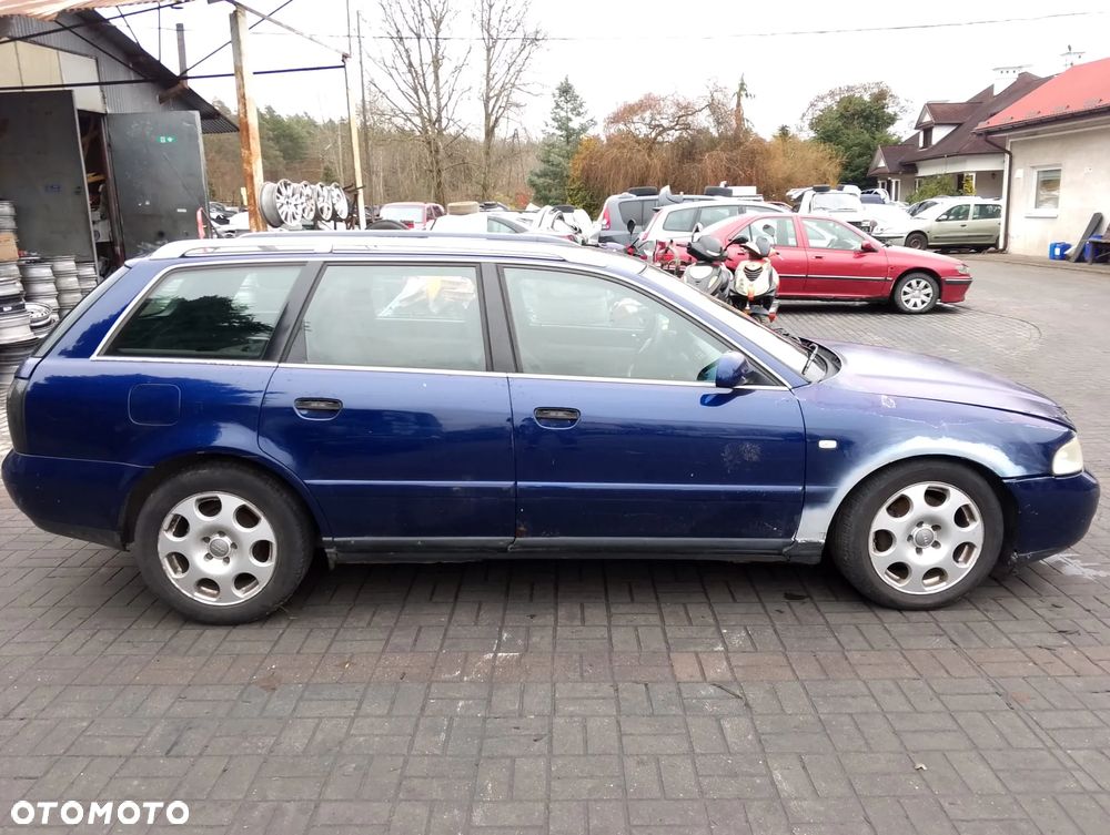 Audi A4 B5 FL (97-01r.) 2.4 B 164KM. Silnik ARJ Skrzynia EAE lakier LZ5K / 5J Nagłośnienie BOSE. Cały na części. GWARANCJA !!!  Przód Tył Zestaw Komplet Drzwi Klapa Zderzak Błotnik Maska Grill Atrapa Szyba Pas Lampa Lusterko Boczki Fotel Kanapa Kokpit Deska Rozdzielcza Przełącznik Włącznik Sterownik Przewody Wiązka Instalacja Moduł Komputer Czujnik Listwa Pompa Alternator Wtryski Głowica Rozrusznik Kompresor Sprzęgło Dwumas Silnik Skrzynia ABS Klimatyzacji Paliwa Wspomagania Kolektor Turbina Przepustnica Zawór Chłodnica Koło Hak Belka Sanki Zawieszenie Mcpherson Półoś Amortyzator Wydech Tłumik Zacisk Most - 6