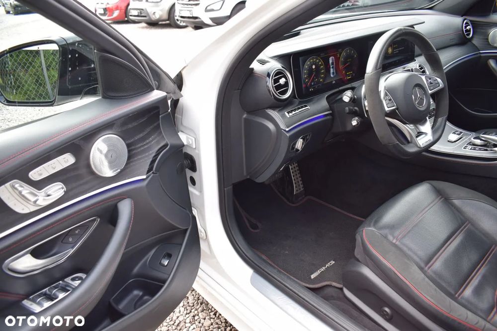 Mercedes-Benz Klasa E 43 AMG 4Matic 9G-TRONIC - 10