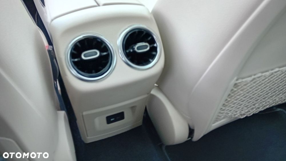Mercedes-Benz CLA 200 d 4Matic 8G-DCT - 18