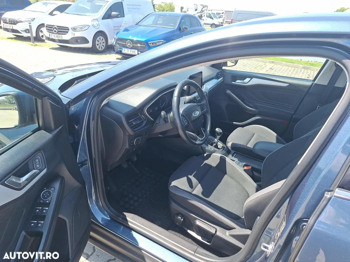 Ford Focus 1.0 EcoBoost Connected - 9