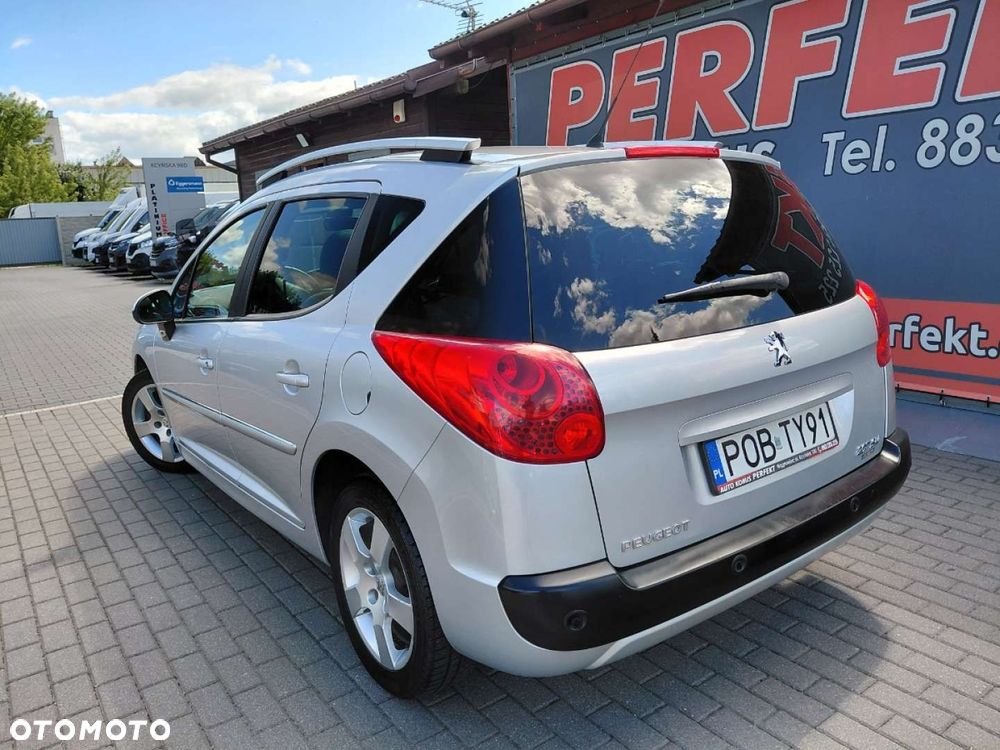 Peugeot 207 - 6
