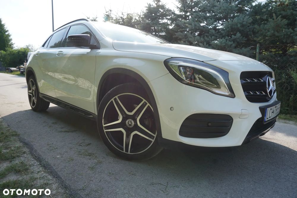 Mercedes-Benz GLA 220 4-Matic AMG Line - 3